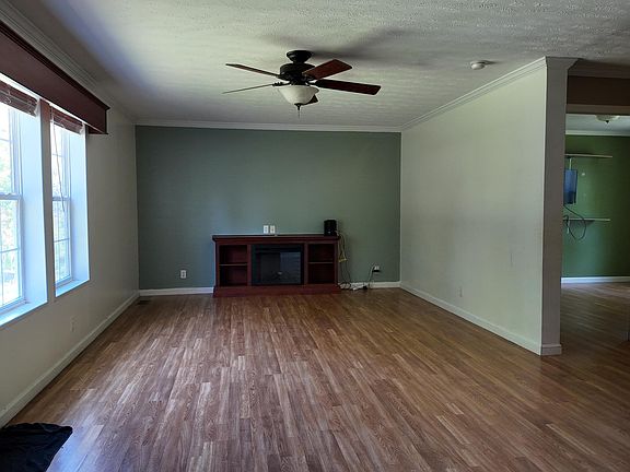 4th image of 205 Ridge Rd