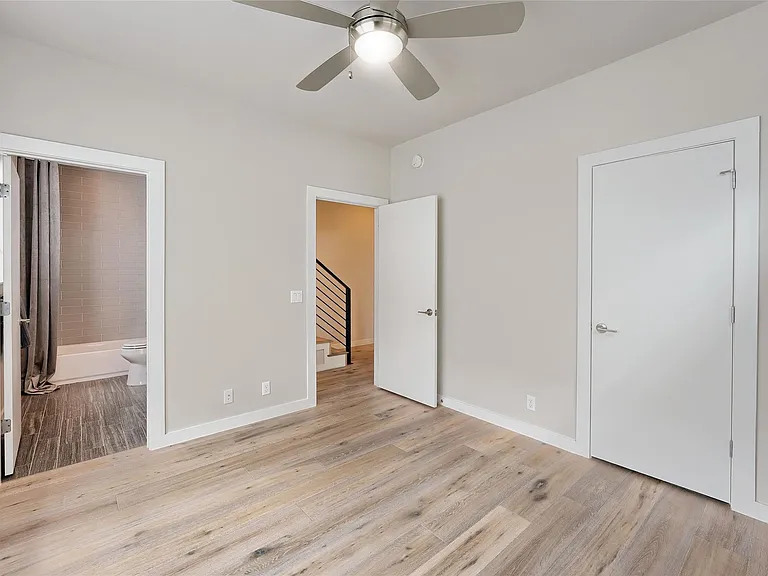 2301 Bluebonnet Ln #4 — Photo 25