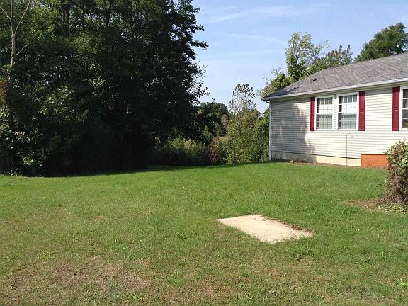 3rd image of 11340 Greenlawn Dr