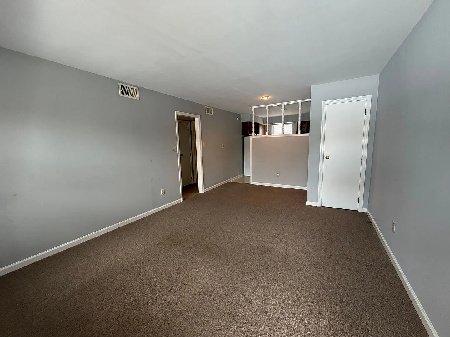 341 Burns Ave — Photo 1