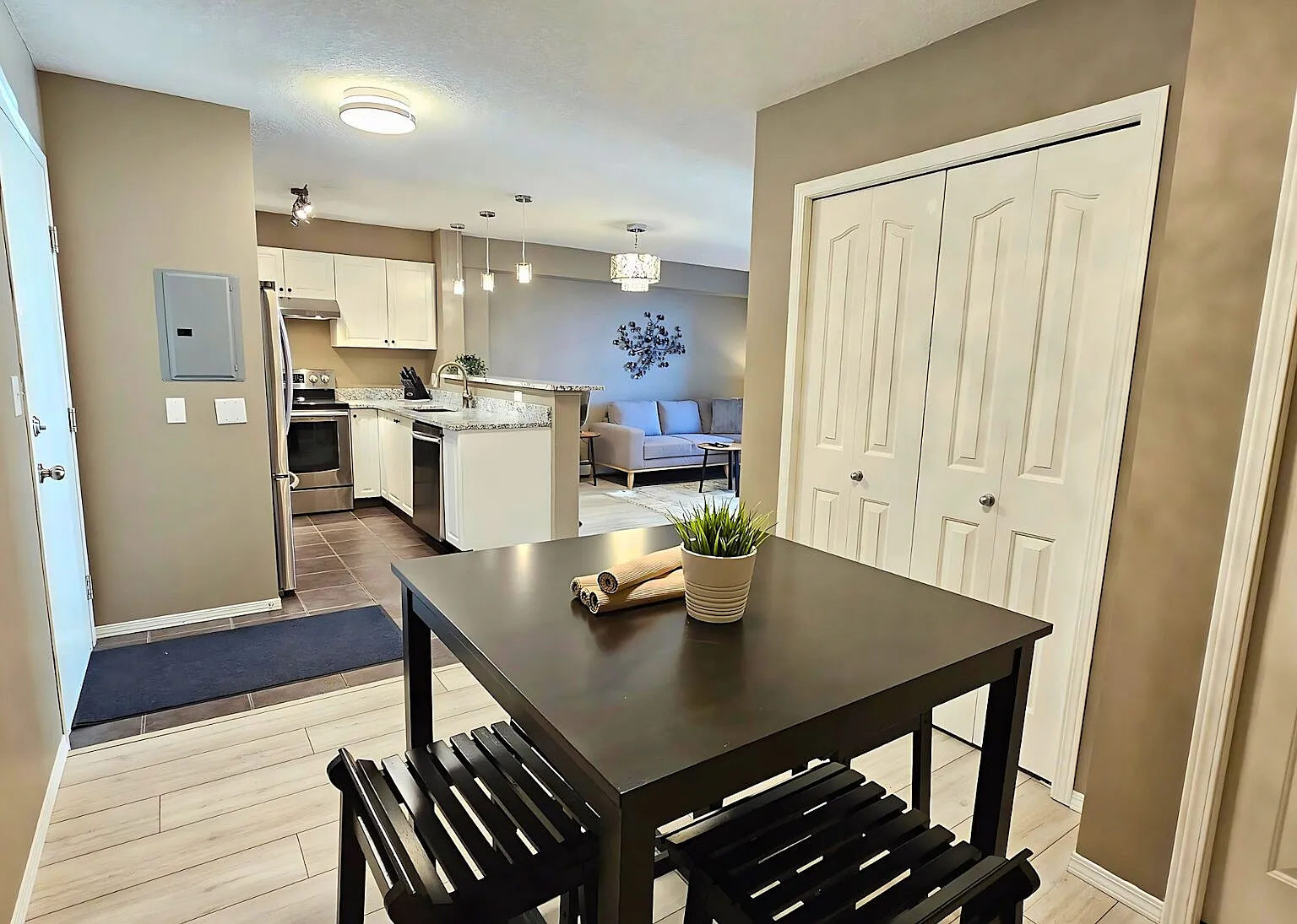 Furnished one Bedroom in Prime West Downtown (CIP217) — Photo 1