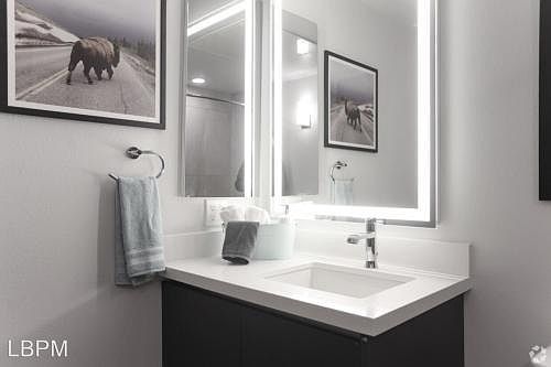 4th image of 9121 Darby Ave #413