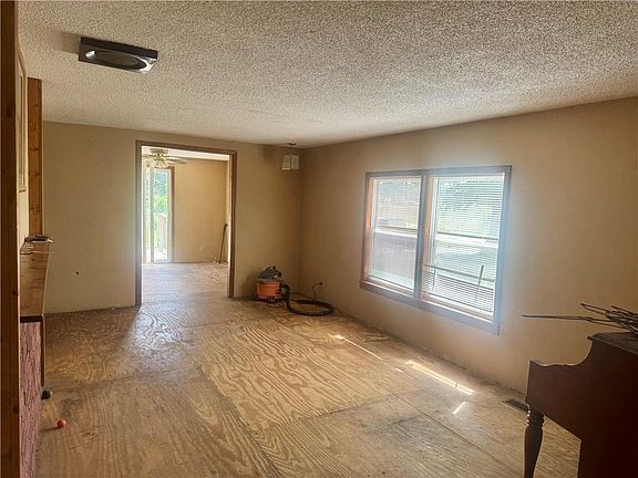 3rd image of 22207 S Excelsior Rd