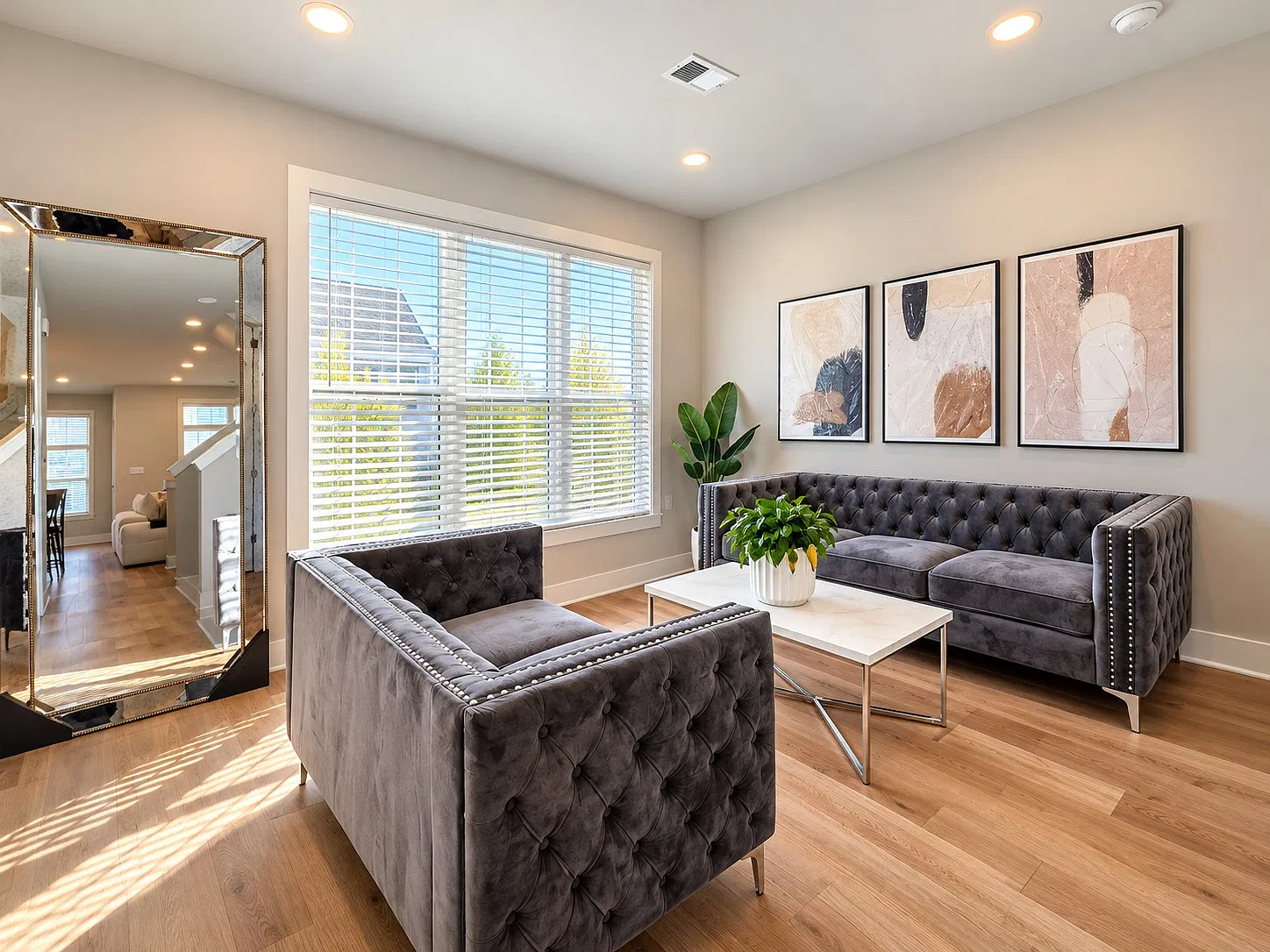 3 bed, 2.5 bath, 2220 sqft, $3,400 — Photo 4