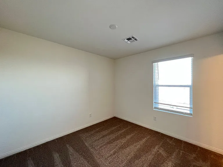 7569 W Mistral Ave — Photo 14
