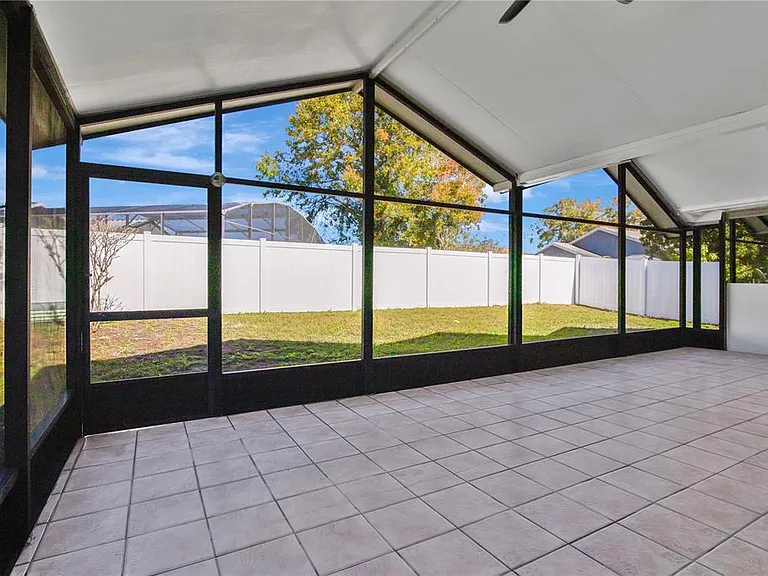 1538 Avleigh Cir — Photo 17