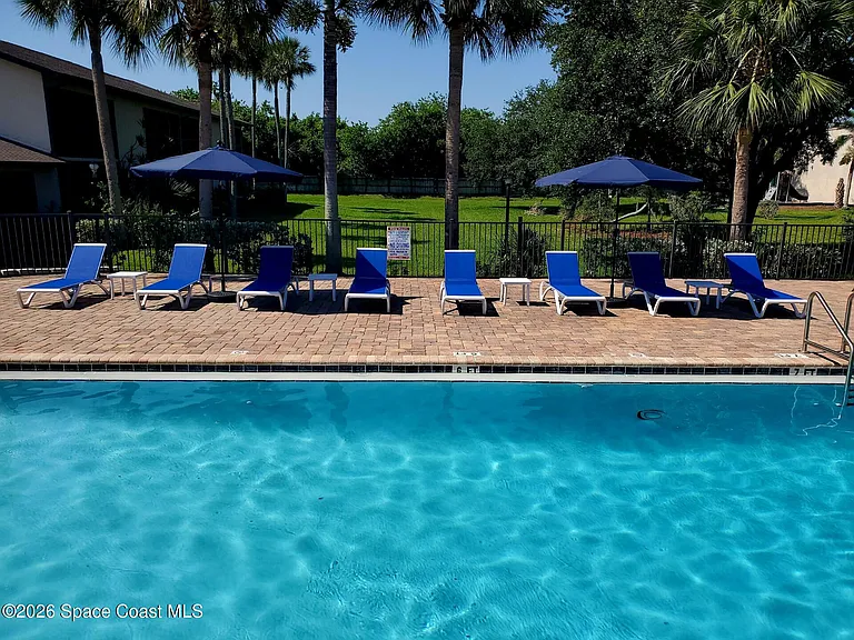 1037 Ellen Ct #1037 — Photo 21