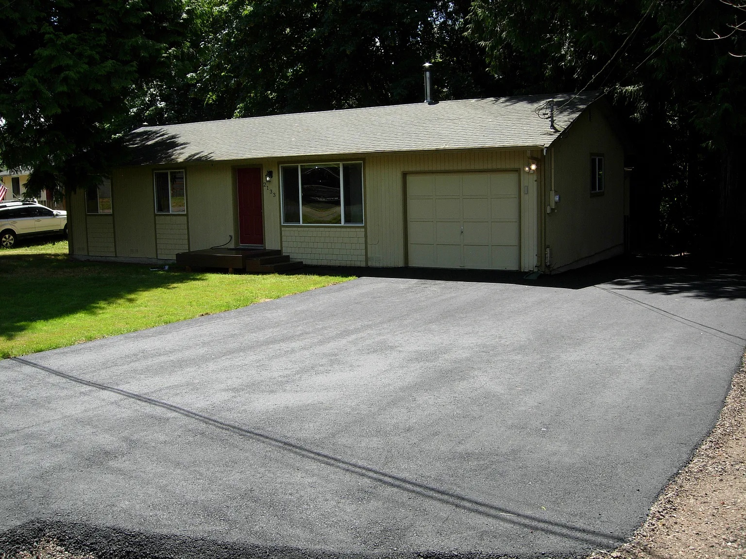 2 bed, 1000 sqft, $2,200 — Photo 2