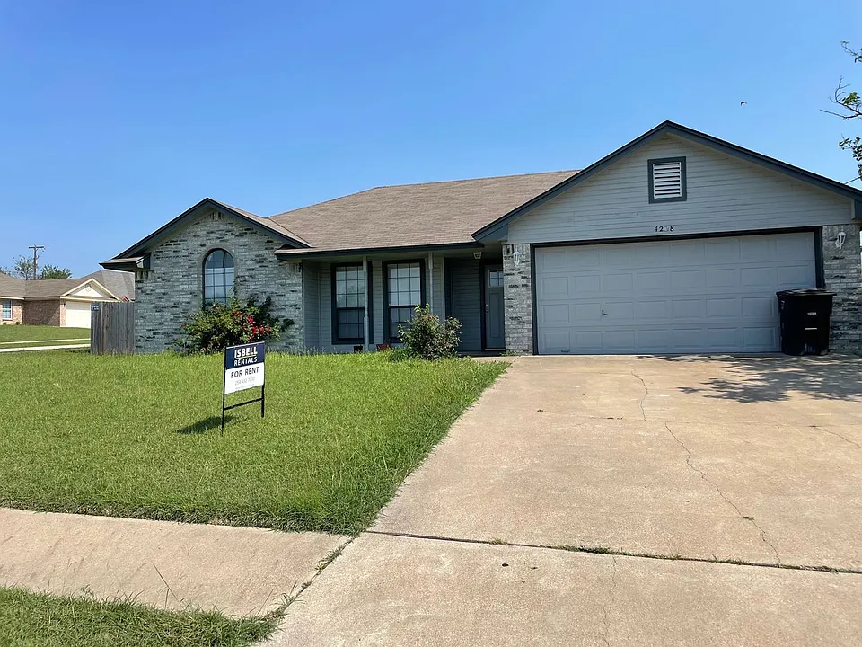 4208 Shagbark Dr