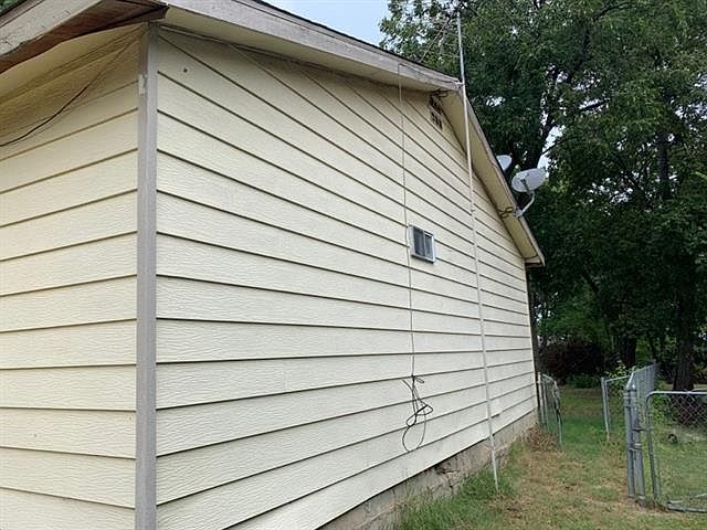 2nd image of 7828 Longfield Dr