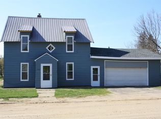 100 Henrietta Ave, Hill City, MN 55748