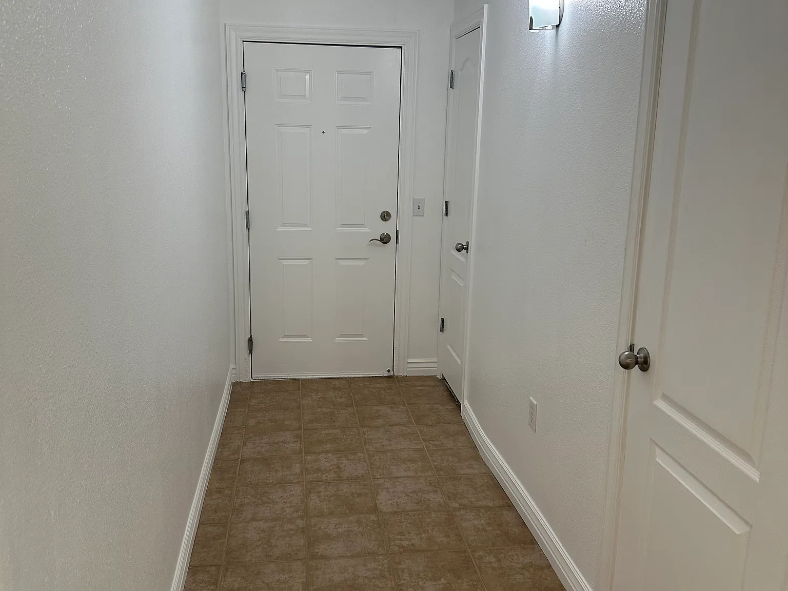 E 3300 S, Millcreek — Photo 3