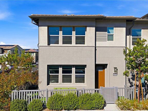 2nd image of 165 Sunstone Pl