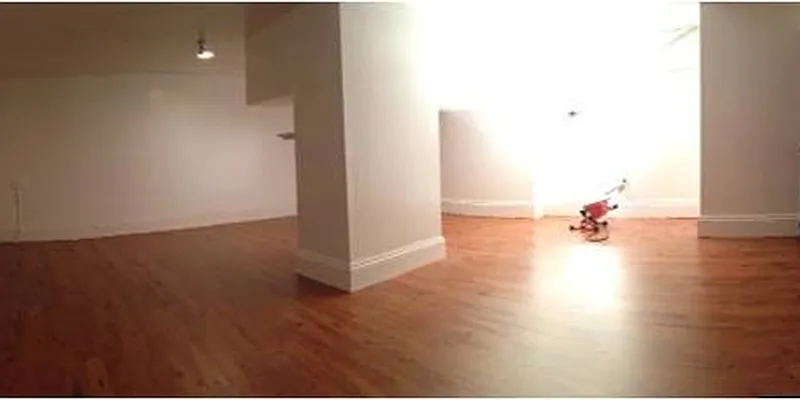 Rented by Smith Murdock Co | media 30