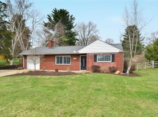 120 N Pine Cir, Gibsonia, PA