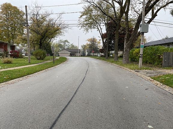 4th image of 1598 Gerald Ave