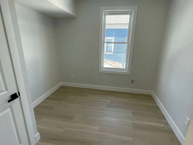 575 13th Ave #2F — Photo 3
