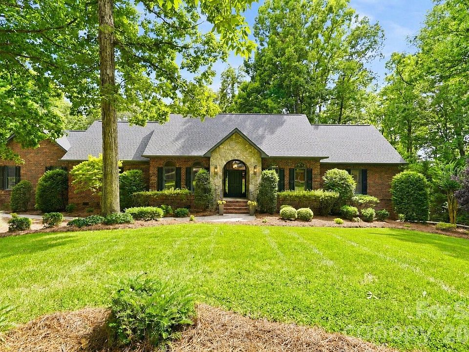 1st image of 15026 Crooked Branch Ln