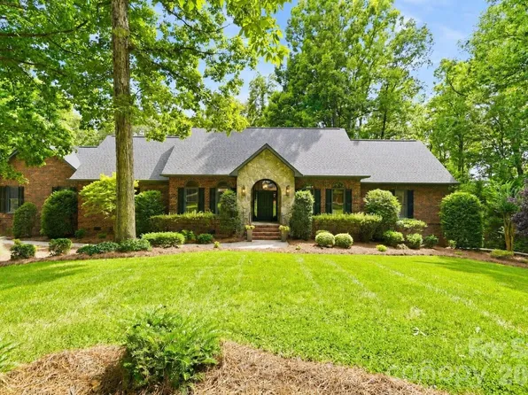 15026 Crooked Branch Ln, Charlotte, NC 28278