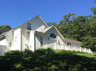 3 Saddle Ln, East Hampton, NY 11937