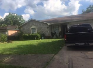 4745 E Ridgecreek Dr, Houston, TX 77053