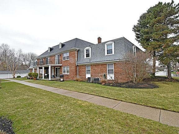3rd image of 65 Guilford Ln APT 6