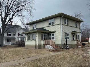 213 N Illinois St, Camp Point, IL 62320