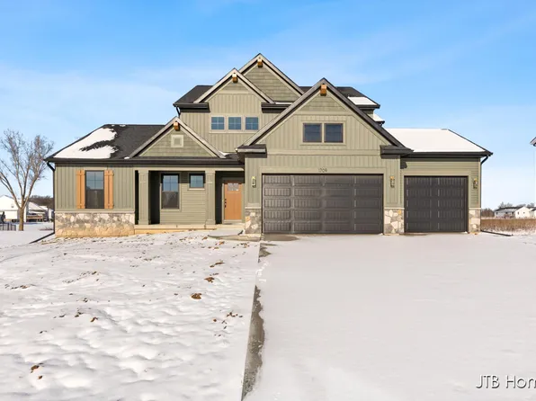 1709 Round Barn Dr, Hudsonville, MI 49426