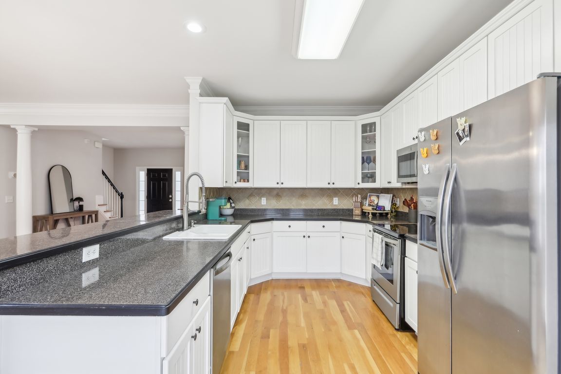 High Point Cir-014.jpg