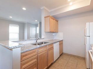 625 Folks Rd #110, Lawrence, KS 66049