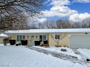 15279 Walnut Creek Dr, Strongsville, OH