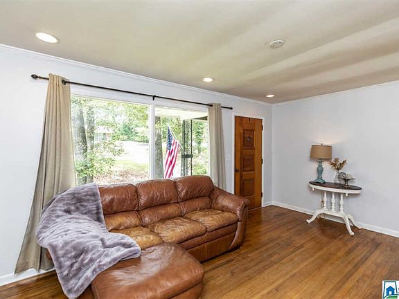 3rd image of 3429 Crayrich Dr