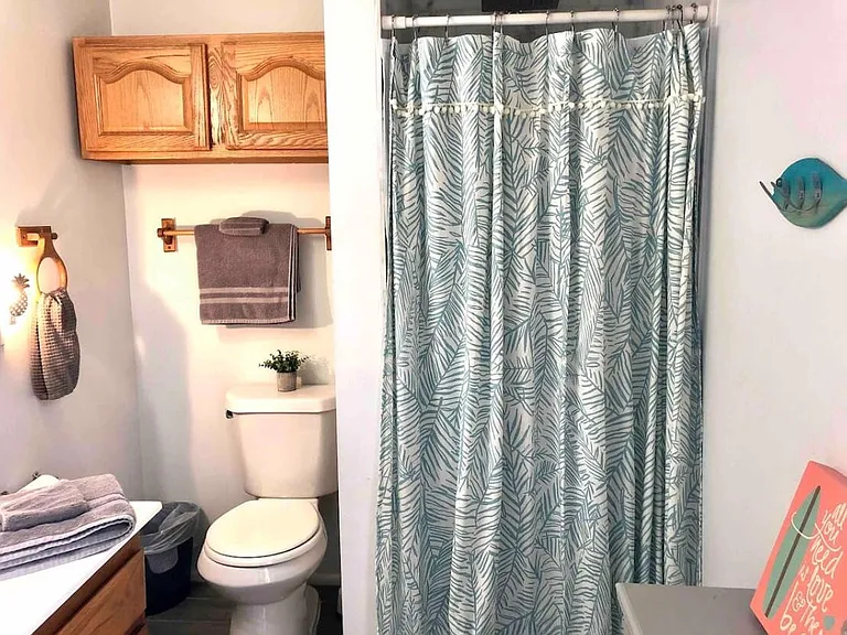 Shower with never ending hot water