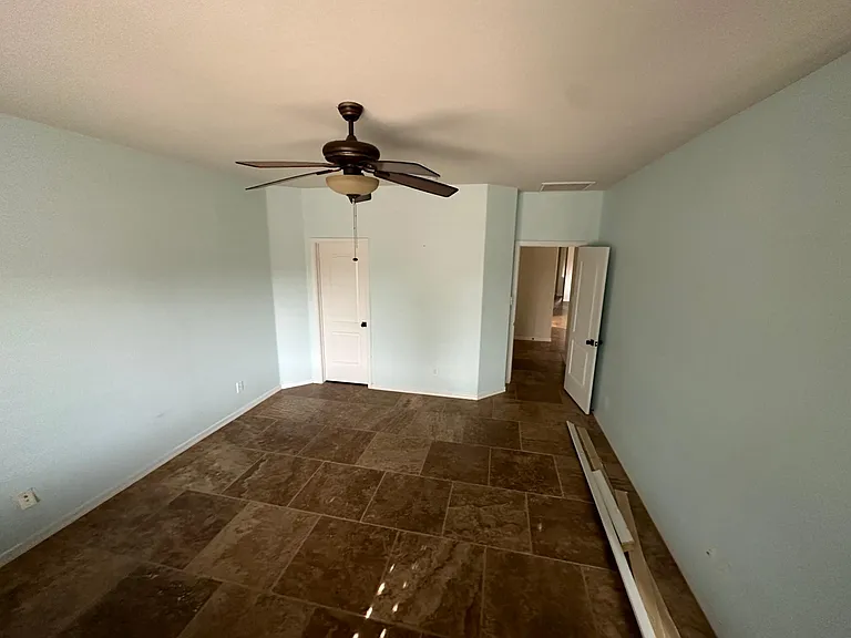 1703 W Big Oak St — Photo 32