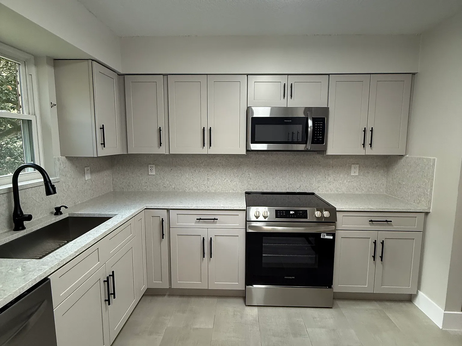 2 bed, 1266 sqft, $2,160 — Photo 4