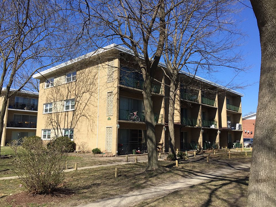 1st image of 7318 Oakwood Ave APT 12