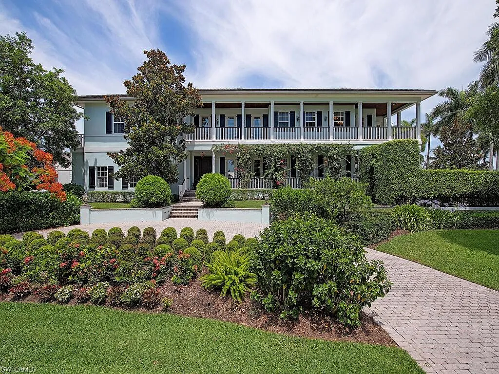 4 bed, 4.5 bath, 4110 sqft, $60,000 — Photo 1