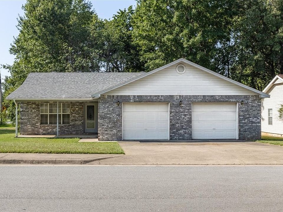 1st image of 2411 W Megan Dr