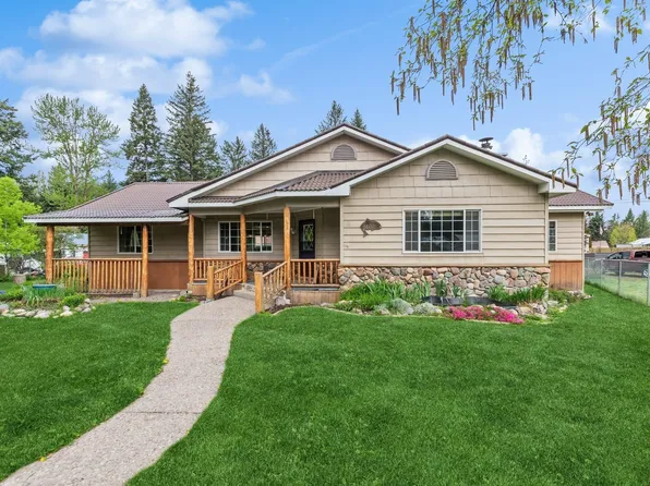 122 4th Ave S, Hungry Horse, MT 59919