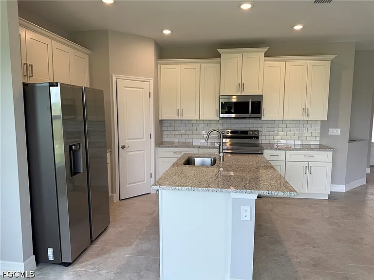 4626 Ida Ave N — Photo 9