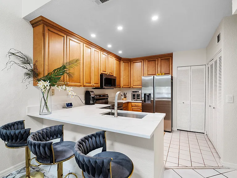 61 Emerald Woods Dr #D2 — Photo 13