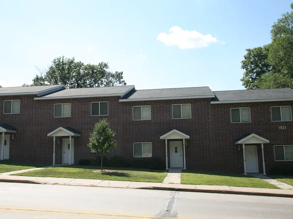 1821 S Broadway St, Menomonie, WI