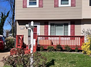 1052 Brightleaf Dr, Arnold, MD