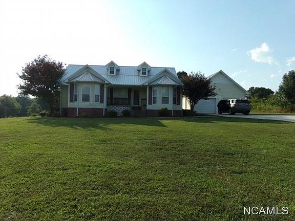 2nd image of 447 County Road 796