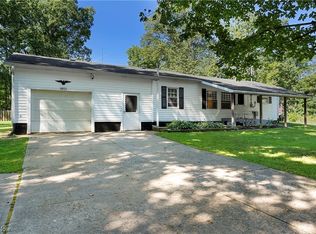 4853 Lakeview Rd, West Farmington, OH 44491