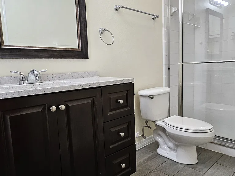 325 Trade Wind Dr — Photo 8