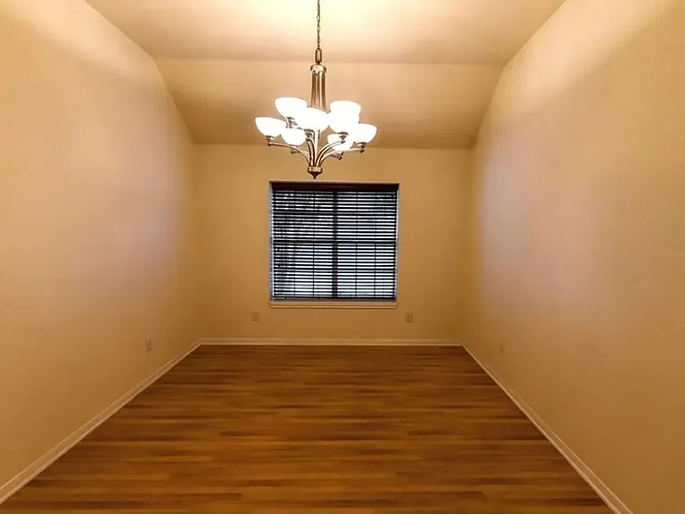 4106 Pennington Ave — Photo 16