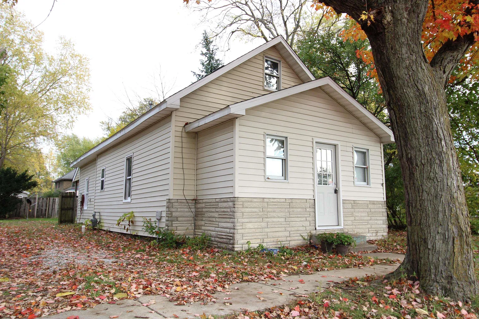 1206 N Plum St photo 1