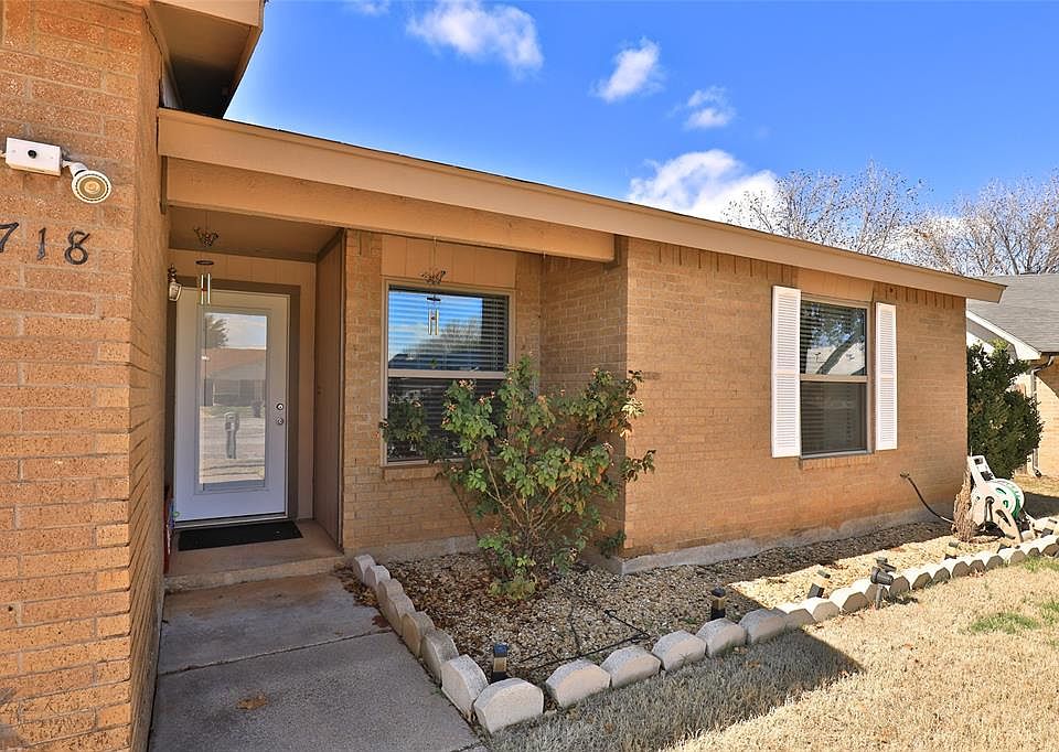 1st image of 1718 Chucker Ct