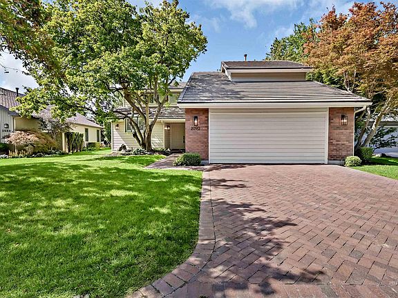 2nd image of 2090 S Springbrook Ln